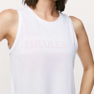 Lululemon Breeze By Muscle Crop Tank